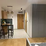 Metro Onz Apartment/warsaw *